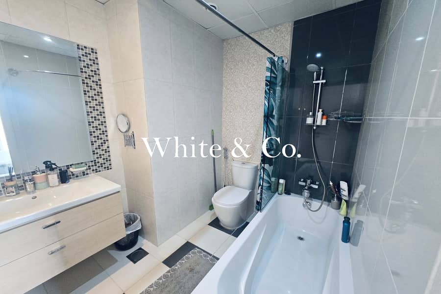 Single Row | Landscaped | Mid Corner 3BR - Image 14