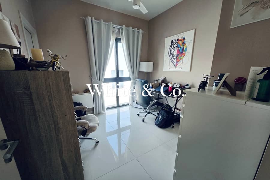 Single Row | Landscaped | Mid Corner 3BR - Image 15