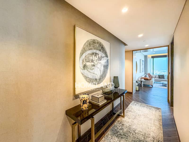 Original Show Unit | Maids | Brand New | Burj View