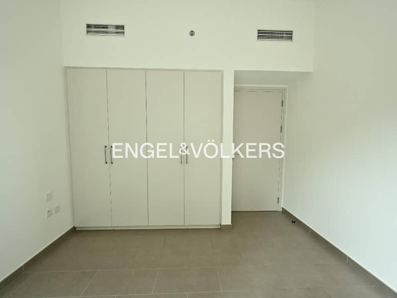 High Floor | Boulevard View | Vacant on Transfer - Image 9