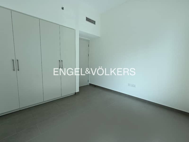 High Floor | Boulevard View | Vacant on Transfer - Image 10