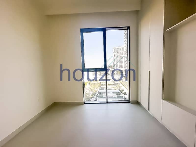 Spacious 3BR+ M\R | Balcony | Full Park View - Image 14