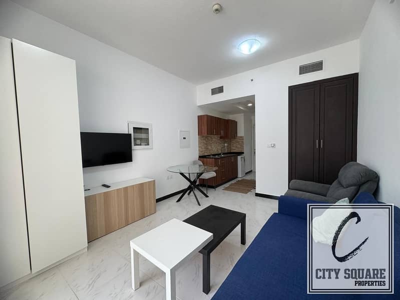 Fully Furnished | Studio | Mid floor with balcony
