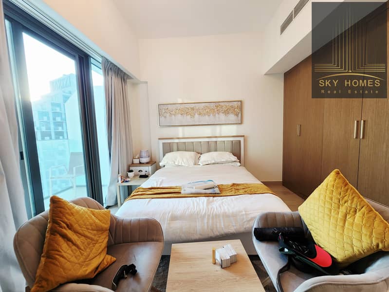 Luxury Fully Furnished Studio Apartment With Burj Khalifa view