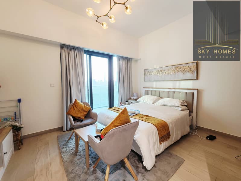 Luxury Fully Furnished Studio Apartment With Burj Khalifa view