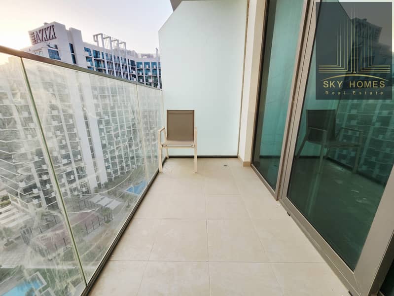 Luxury Fully Furnished Studio Apartment With Burj Khalifa view - Image 7