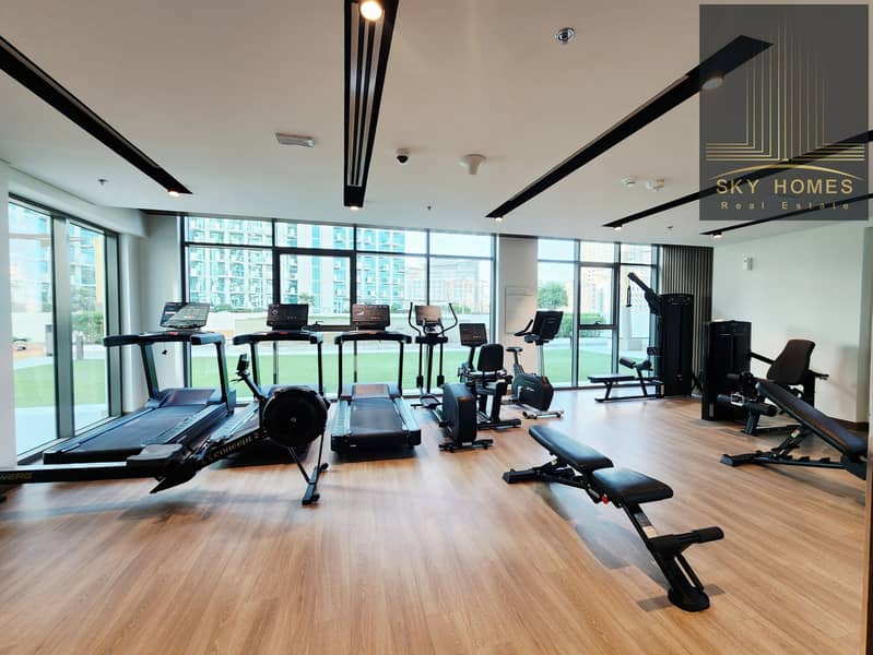 Luxury Fully Furnished Studio Apartment With Burj Khalifa view - Image 14