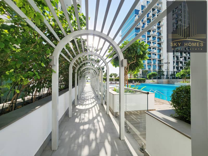 Luxury Fully Furnished Studio Apartment With Burj Khalifa view - Image 17