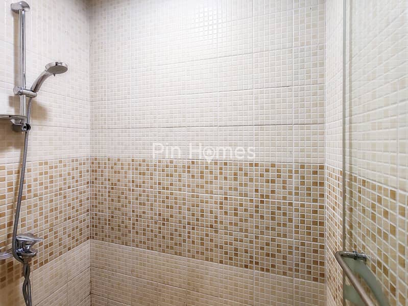 Fully Furnished | High Floor | Close to Tram - Image 25