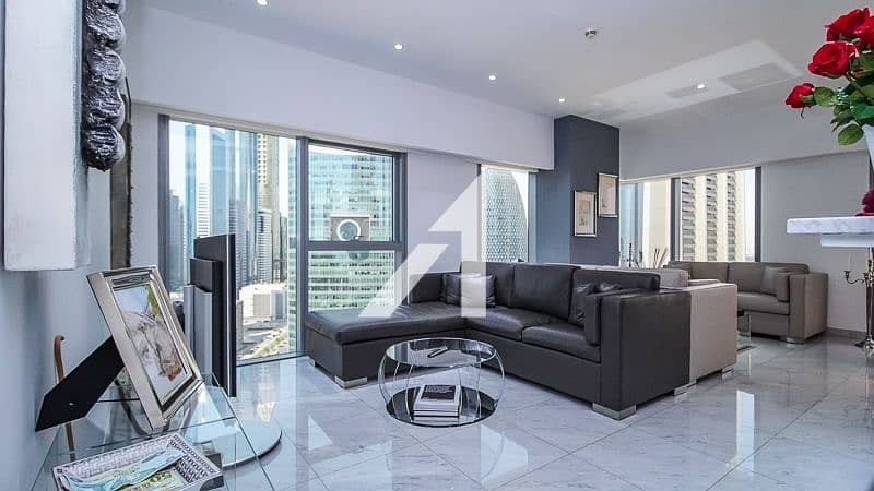 Upgraded| Furnished| Corner Unit| Vacant on Jan 15