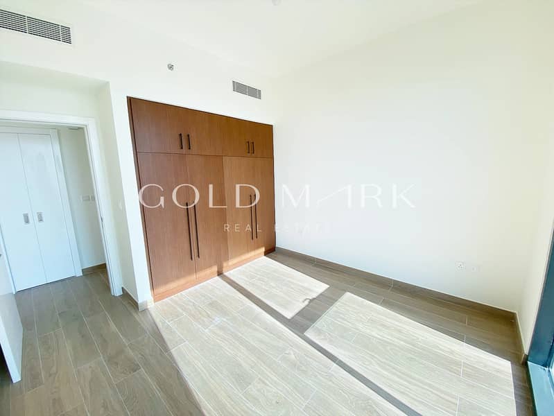 Brand New | Corner Unit | White Goods Included