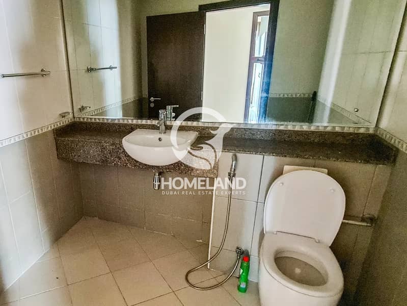 Stunning View | Spacious Unit | Motivated seller - Image 15