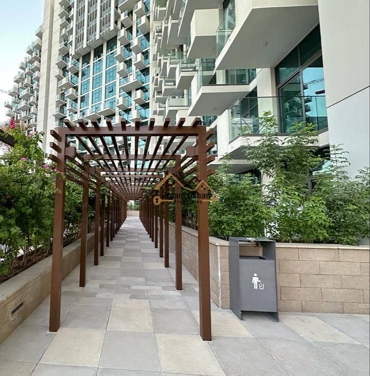 BURJ KHLIFA VIEW BIG TERRACE READY TO MOVE