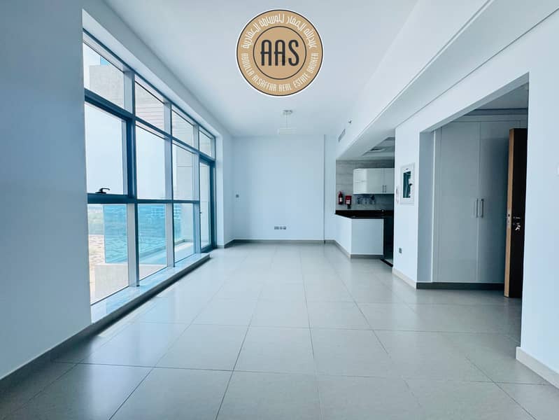 Like New Stunning Layout Big Studio 50k in 1 Cheque