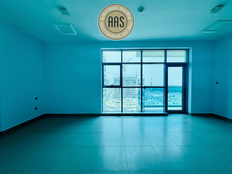 Like New Stunning Layout Big Studio 50k in 1 Cheque