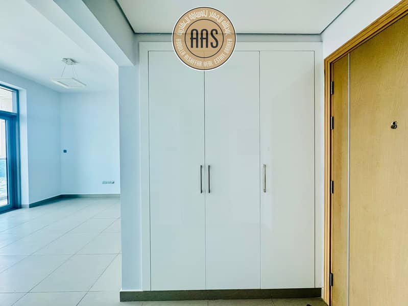 Like New Stunning Layout Big Studio 50k in 1 Cheque - Image 13