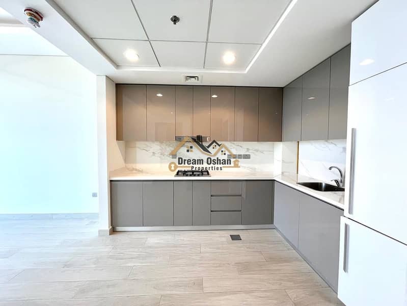 BURJ KHLIFA VIEW BIG TERRACE READY TO MOVE - Image 7