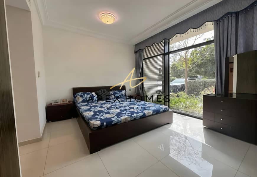 VACANT | SINGLE ROW | FURNISHED - Image 13