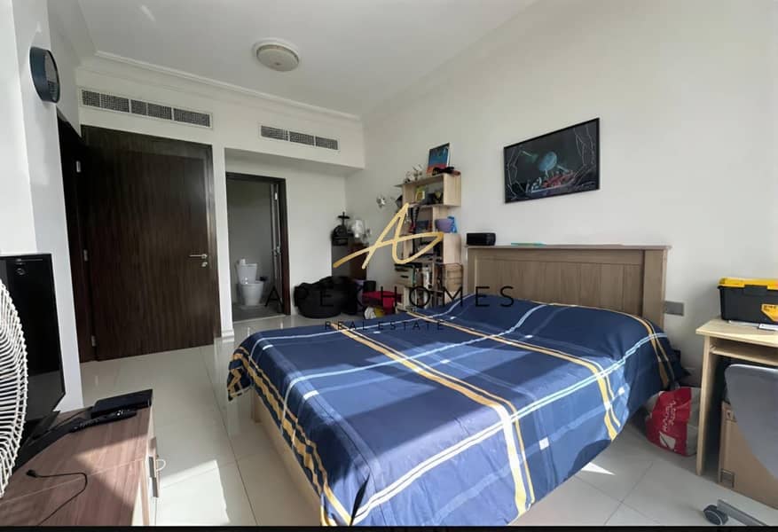 VACANT | SINGLE ROW | FURNISHED - Image 14