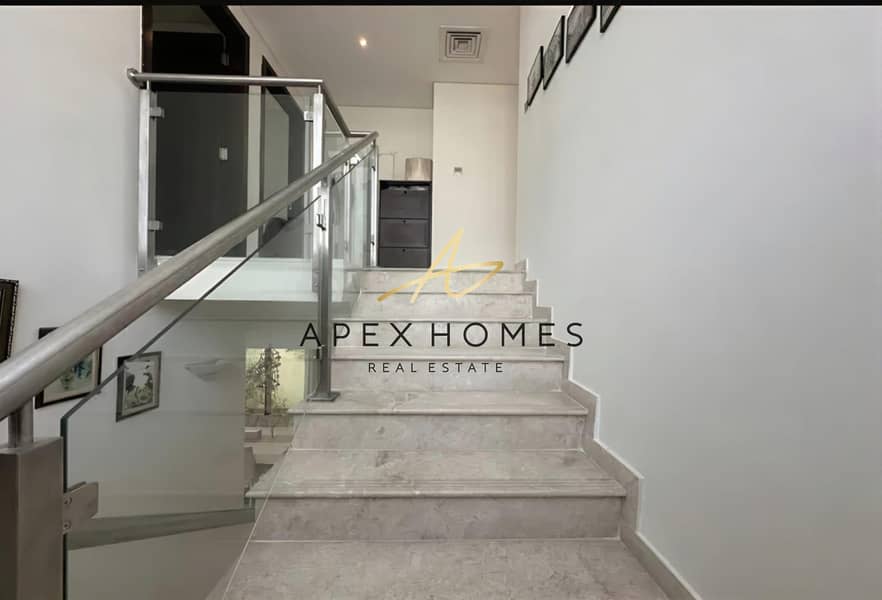 VACANT | SINGLE ROW | FURNISHED - Image 20