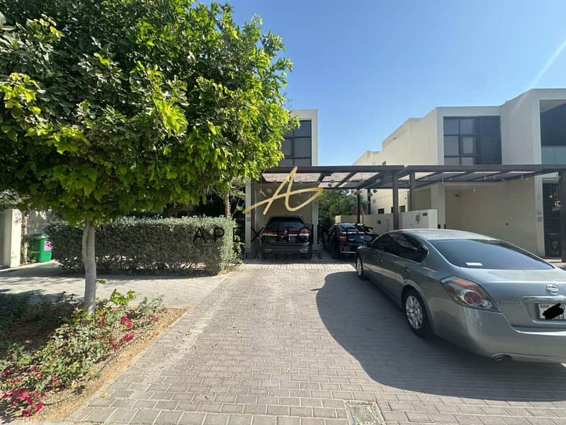 VACANT | SINGLE ROW | FURNISHED - Image 30