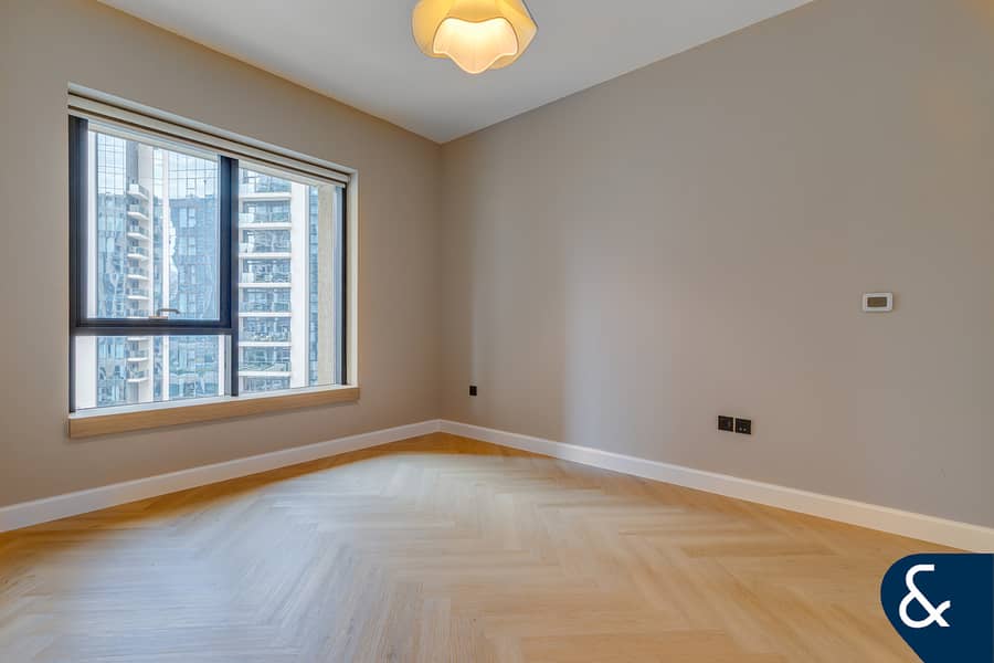 Exclusive | Upgraded | Vacant Now | One Bed - Image 10