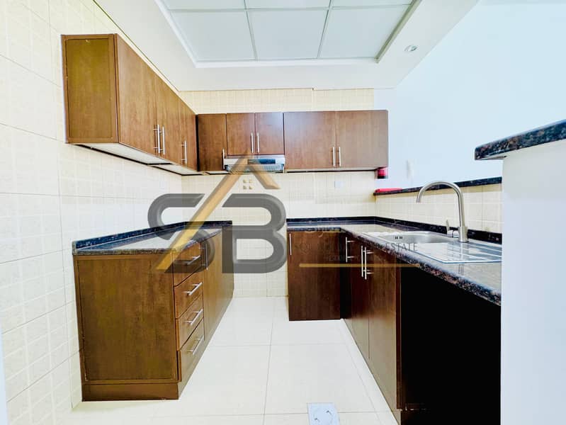 Close to Souq Extra|1Bhk Apartment|Balcony|Parking