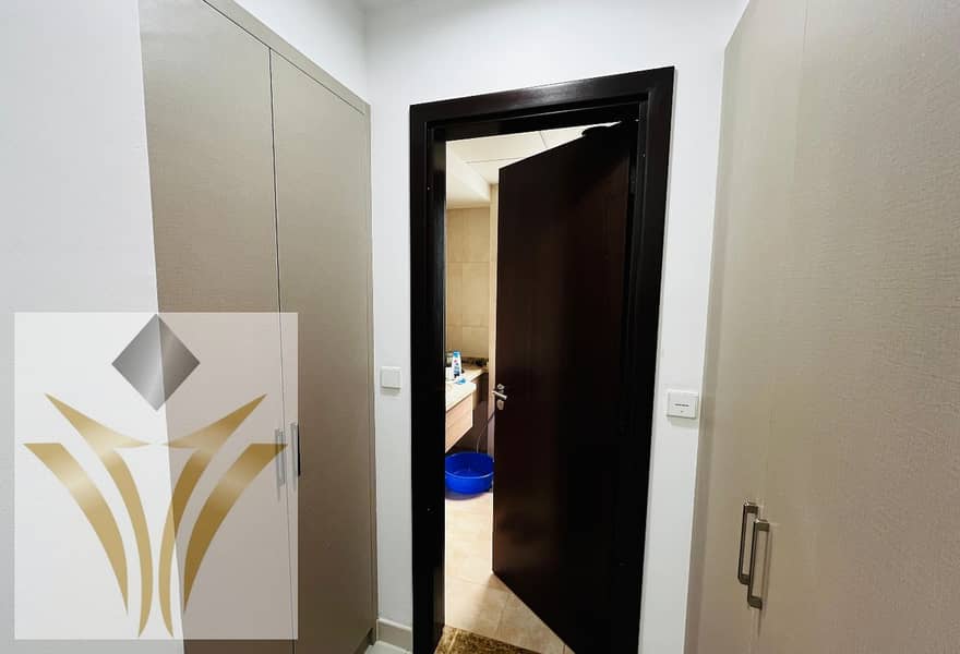 Bright & Cozy 1BR | Superb Location | Vacant Now