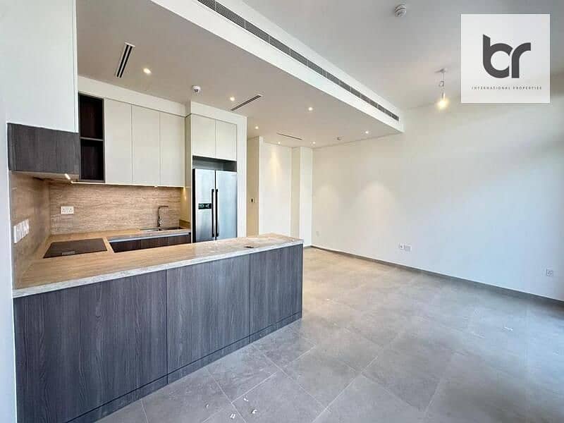 Genuine Listing l Spacious 3BR Villa | Vacant | Prime Location in Al Hebiah