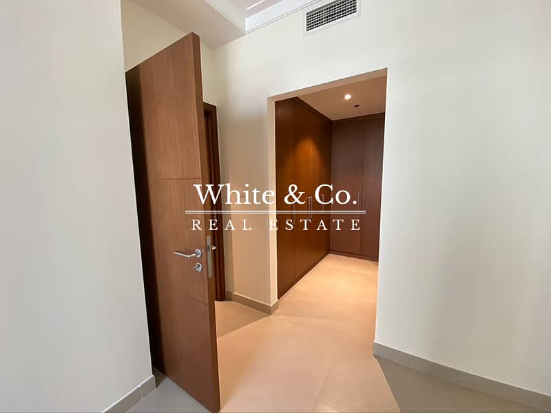 Water view | Large Layout | Unfurnished - Image 11