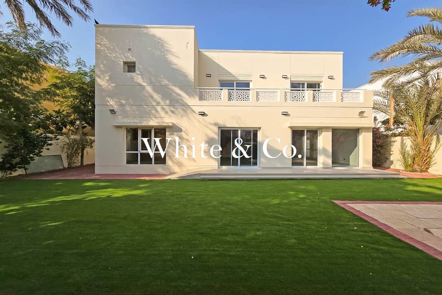 Fully Upgraded | 5 Bedrooms | Vacant Now - Image 7