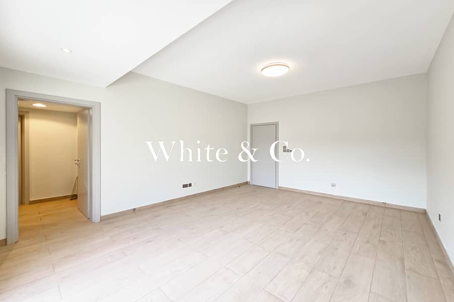 Fully Upgraded | 5 Bedrooms | Vacant Now - Image 11