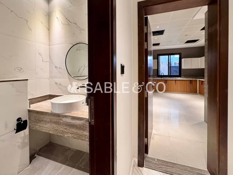 Vacant | Private Pool and Elevator | Brand New - Image 10