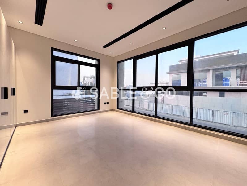 Vacant | Private Pool and Elevator | Brand New - Image 25