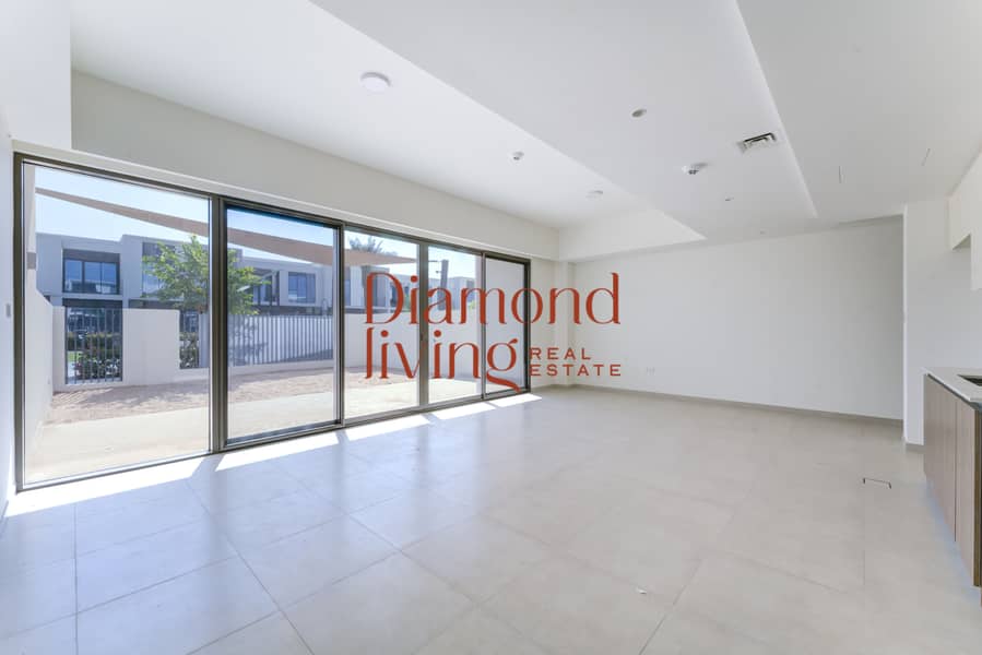 Prime Location | Spacious | Ready