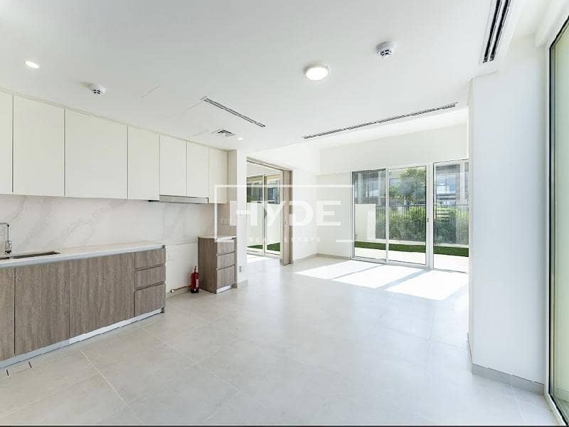 Brand New I| Corner Unit I| Single Row |