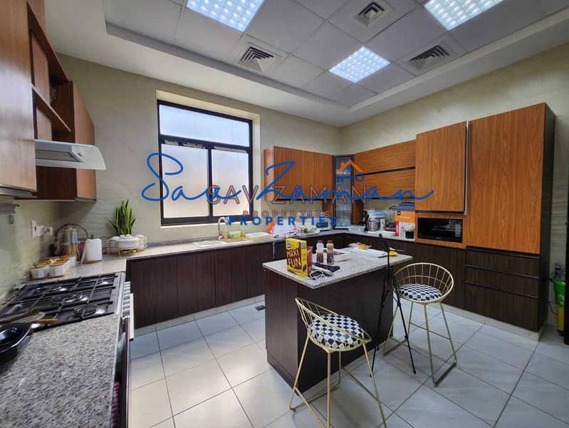 MODERN 4BR MAIDS DRIVER PRIVATE GARDEN COVERED PARKING OUTSIDE KITCHEN - Image 13