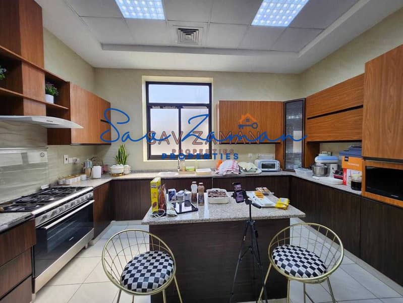 MODERN 4BR MAIDS DRIVER PRIVATE GARDEN COVERED PARKING OUTSIDE KITCHEN - Image 14