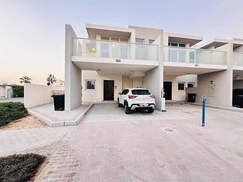 Luxurious Villa | 3 BHK | In DAMAC Hills | Direct from Owner |