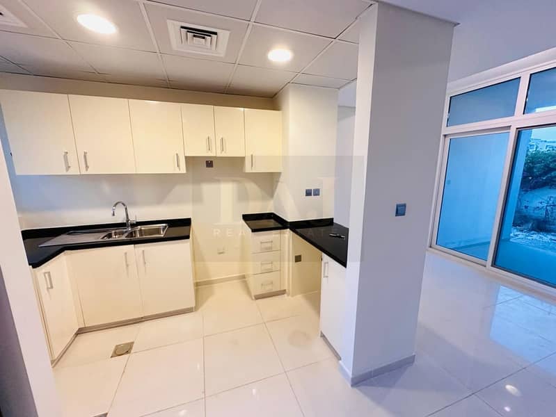 Luxurious Villa | 3 BHK | In DAMAC Hills | Direct from Owner | - Image 8