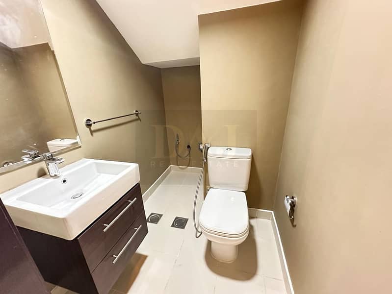 Luxurious Villa | 3 BHK | In DAMAC Hills | Direct from Owner | - Image 10