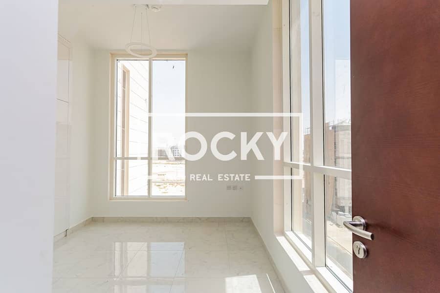 6 Liwan 2 - Al Hosam Building -70. JPG