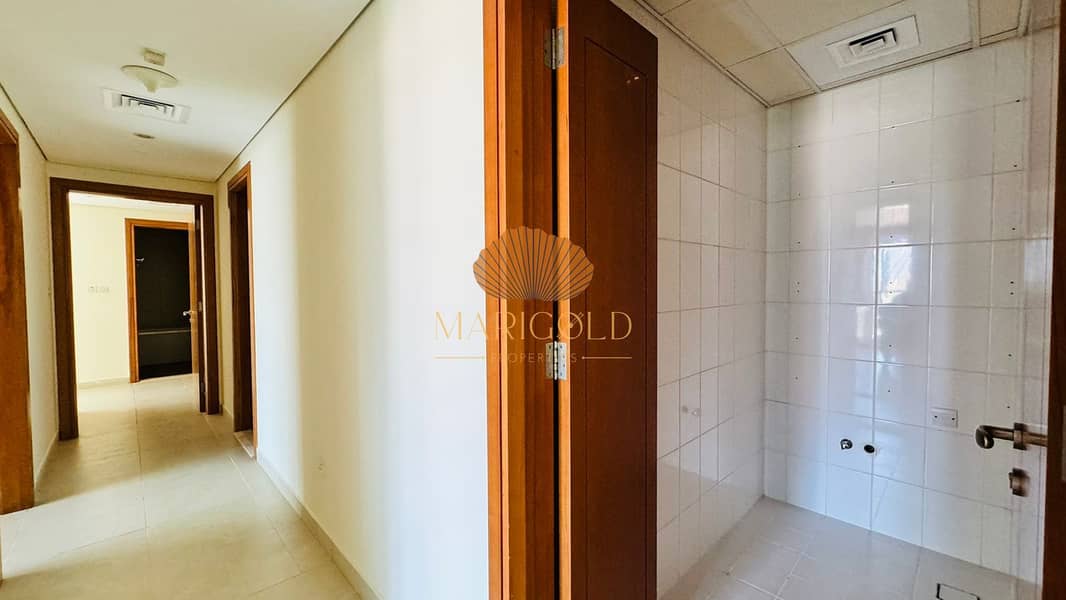 SPACIOUS | PREMIUM BUILDING | CLOSE TO METRO