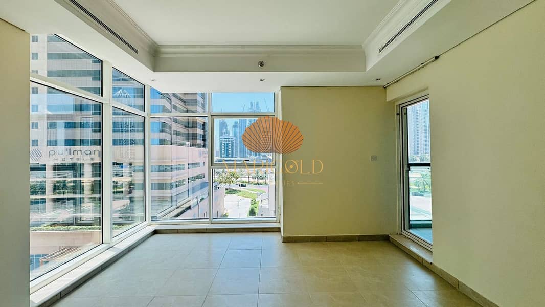 SPACIOUS | PREMIUM BUILDING | CLOSE TO METRO