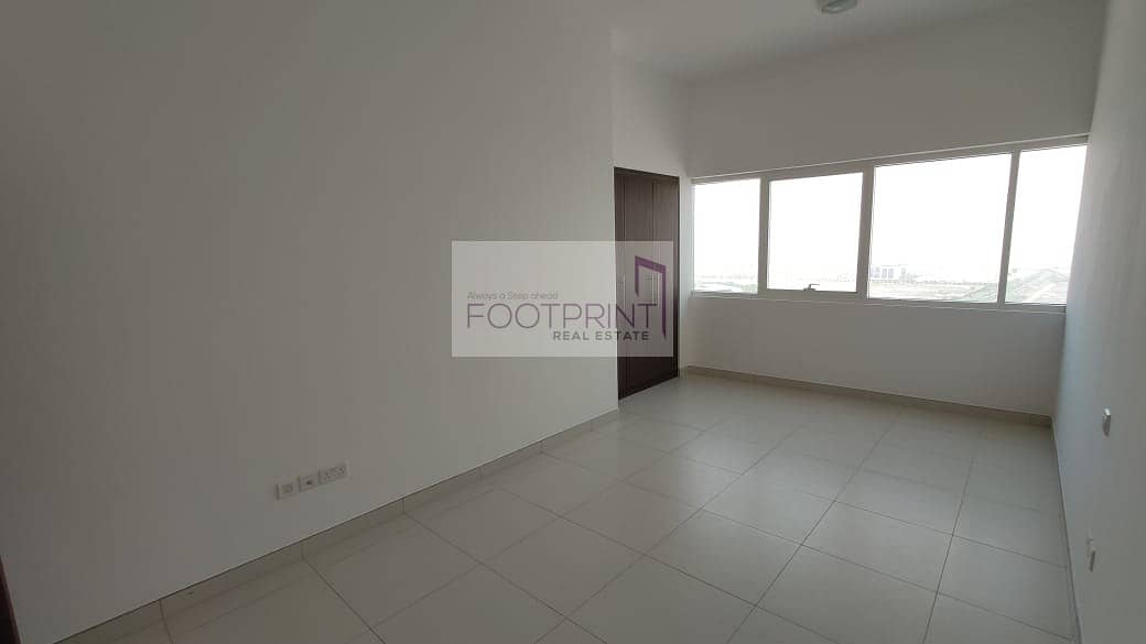 Huge Bright 2 Bed Room Brand New Building