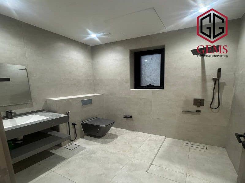 PRIME LOCATION | BEST OFFER | HUGE AREA | GARDEN - Image 12