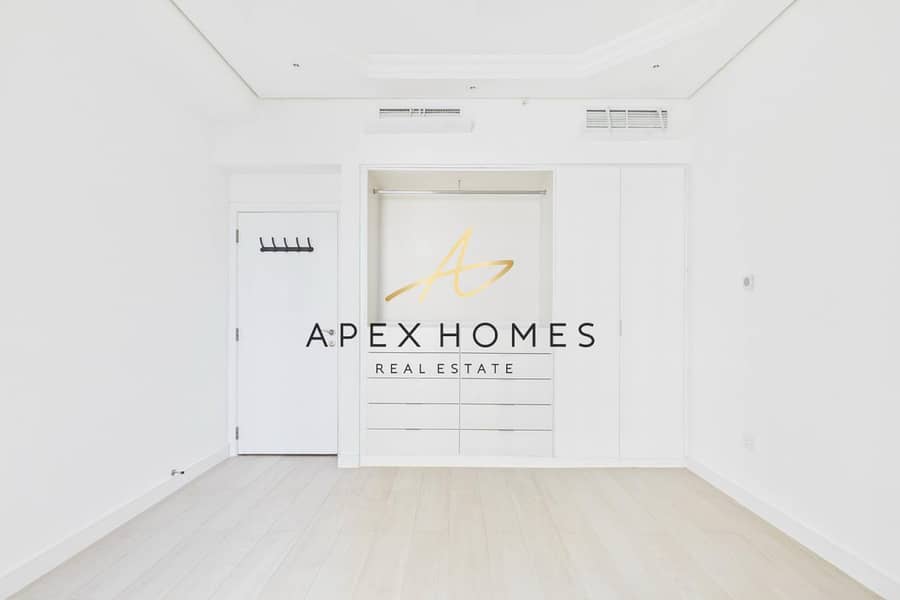 Fully Upgraded | 3BR+Maid | Direct Beach Access | - Image 15