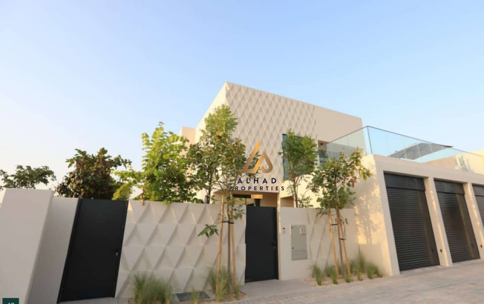 RESALE LOWEST PRICE LUXURY VILLA ELEVATER PLU MAID - Image 2