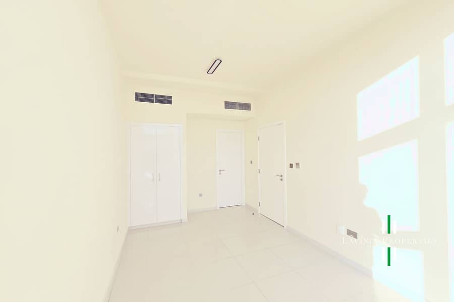 Single Row | 6BR | Beautiful Layout | 4098.89 sqft - Image 13