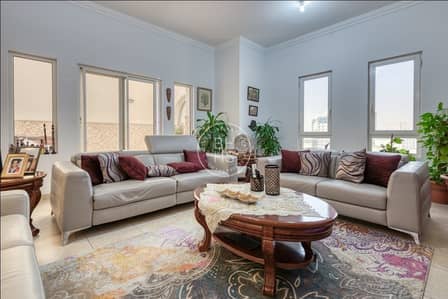 A superb high floor spacious 2bed sale at Venetian A superb high floor spacious 2bed sale at Venetian